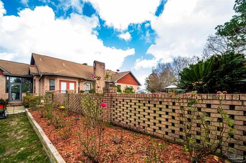 5657 Doral Dr, Pace, FL 32571 photo 7