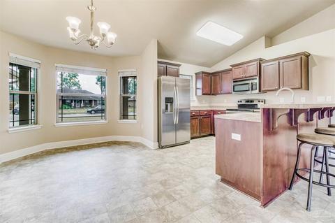 4141 Berry Cir, Pace, FL 32571 photo 2