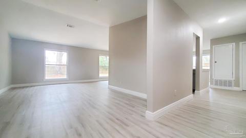 4737 E Spencer Field Rd, Pace, FL 32571 photo 4
