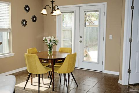 4341 Village Oak Ln, Pace, FL 32571 photo 8
