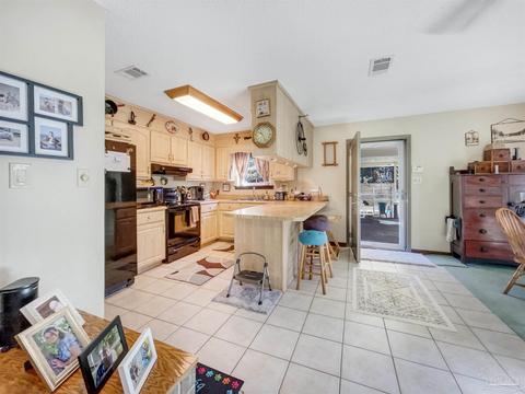 6228 Glendale Dr, Milton, FL 32570 photo 11