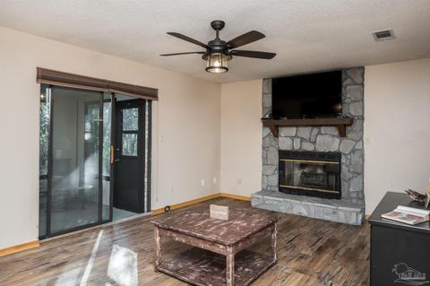 673 Bocage Rd, Cantonment, FL 32533 photo 4