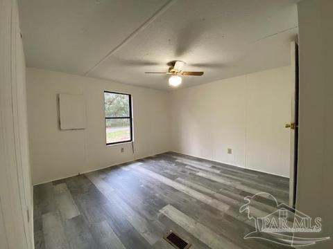 5702 Sunray St, Milton, FL 32570 photo 7