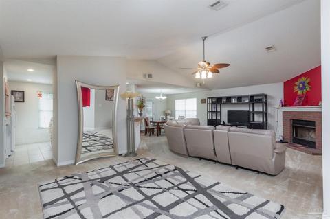 127 Arapaho Trl, Crestview, FL 32536 photo 1