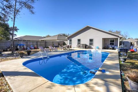 5673 Peach Dr, Pace, FL 32571 photo 1