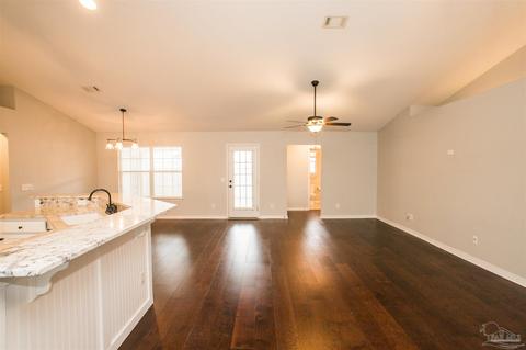 1017 Rin Ct, Milton, FL 32570 photo 4