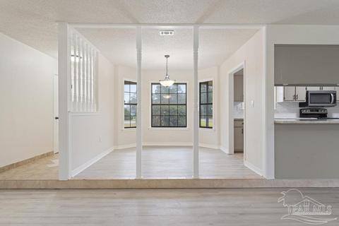 201 Walker Cir, Crestview, FL 32539 photo 14