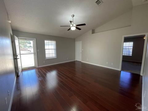 9016 Tara Cir, Milton, FL 32583 photo 2