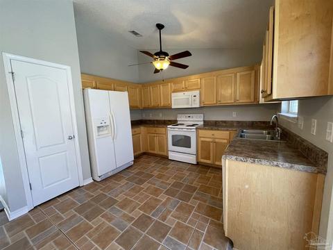 9016 Tara Cir, Milton, FL 32583 photo 6