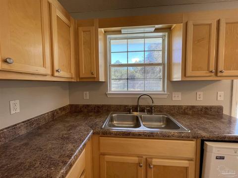 9016 Tara Cir, Milton, FL 32583 photo 8