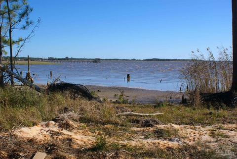4717 Bayside Dr, Milton, FL 32583 photo 7