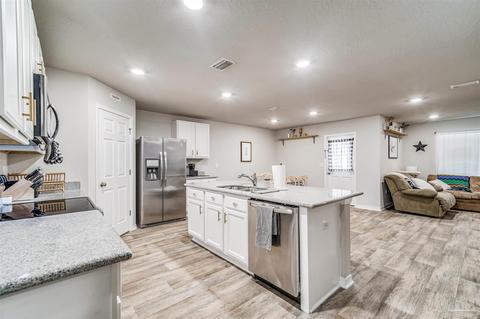 848 Jacobs Way, Cantonment, FL 32533 photo 4
