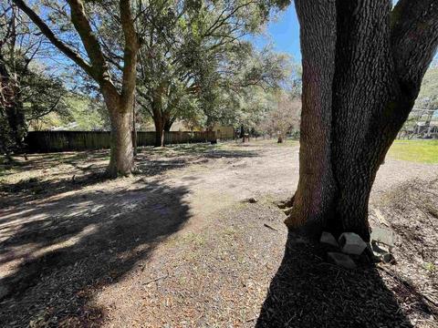 6531 Burdick St, Milton, FL 32583 photo 2