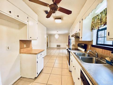 6674 Hetzel Dr, Milton, FL 32570 photo 4