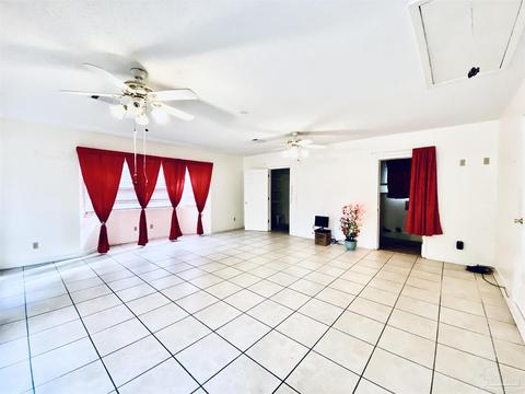 6674 Hetzel Dr, Milton, FL 32570 photo 5