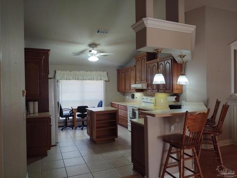 3802 Windsor Castle Blvd, Milton, FL 32583 photo 6