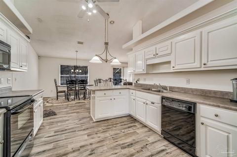 5908 Jameson Cr, Pace, FL 32571 photo 7