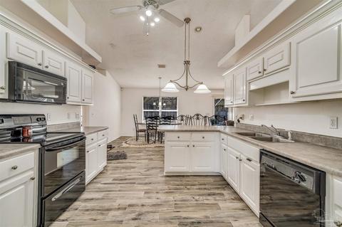 5908 Jameson Cr, Pace, FL 32571 photo 9