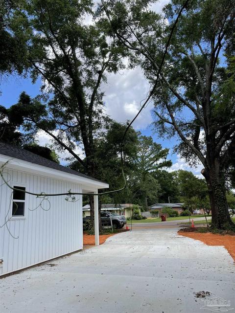 5169 Mildred St, Jay, FL 32565 photo 3