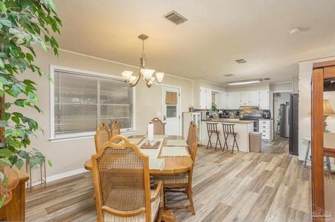 4224 Hillsdale Dr, Pace, FL 32571 photo 9