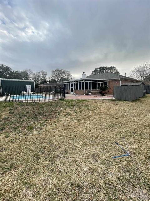 4013 Deerwood Cir, Pace, FL 32571 photo 4