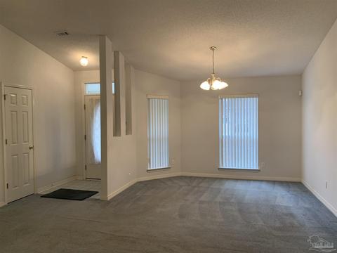 607 Sweetleaf Ct, Cantonment, FL 32533 photo 5