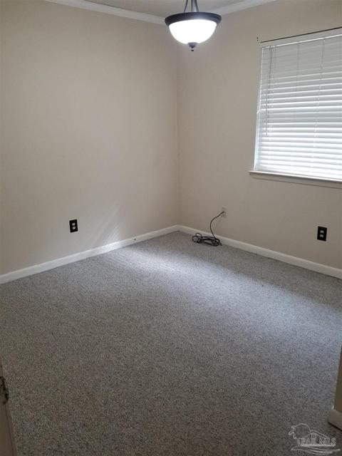 6073 Judy Dr, Milton, FL 32570 photo 10