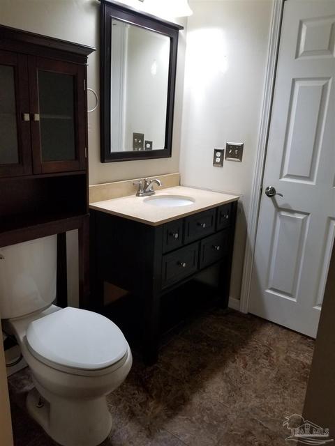 6073 Judy Dr, Milton, FL 32570 photo 9