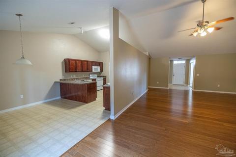 4706 Thousand Oaks Blvd, Pace, FL 32571 photo 7