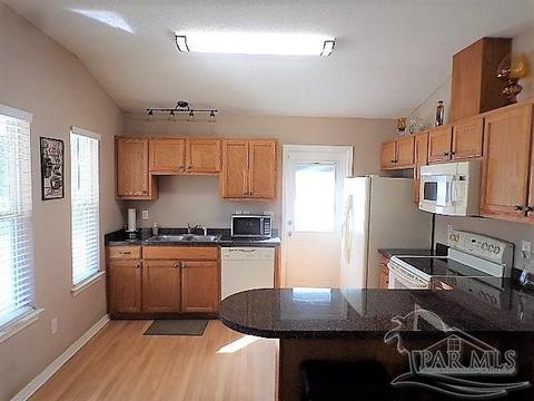 4056 Charles Cir, Pace, FL 32571 photo 4