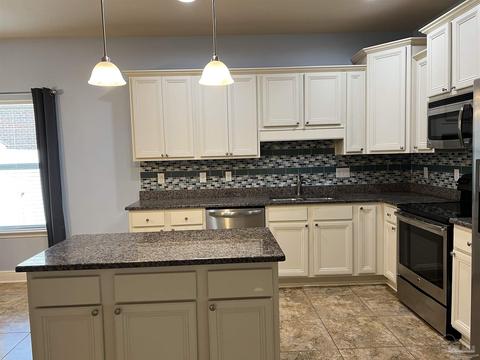 908 Deniro Ct, Cantonment, FL 32533 photo 8