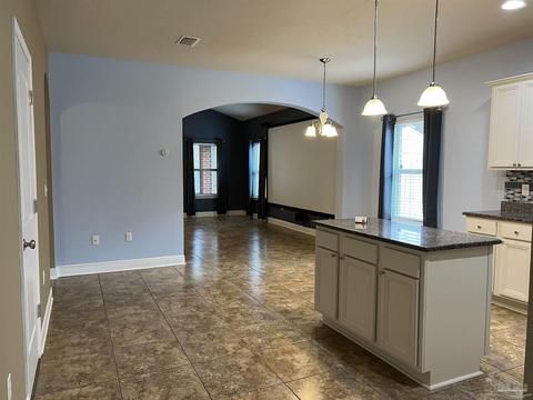 908 Deniro Ct, Cantonment, FL 32533 photo 4