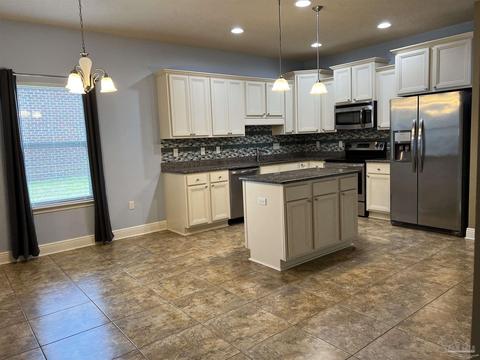 908 Deniro Ct, Cantonment, FL 32533 photo 5