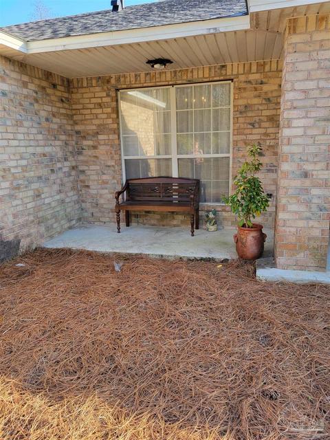 5703 Michael Dr, Milton, FL 32583 photo 2
