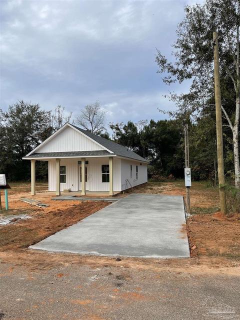 4032 Mccutchin Dr, Jay, FL 32565 photo 1