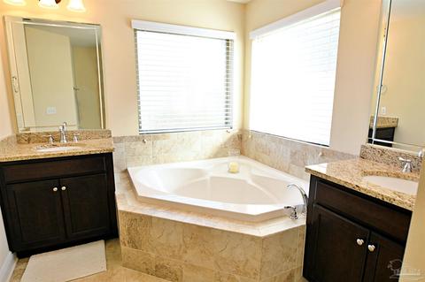 6042 Dunridge Dr, Pace, FL 32571 photo 9