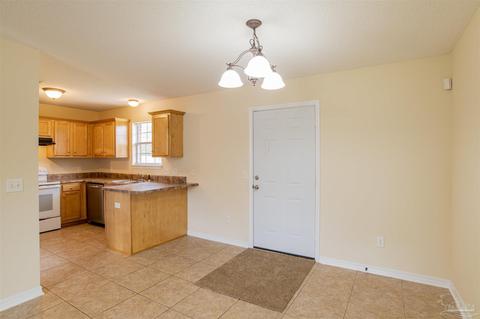 6236 Weekly St, Milton, FL 32570 photo 4