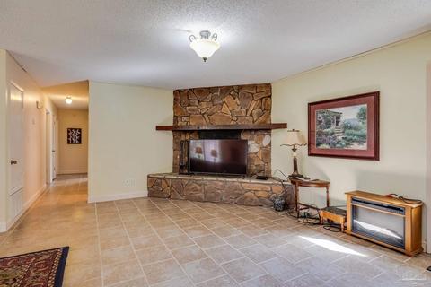 5799 Cactus Dr, Milton, FL 32583 photo 10