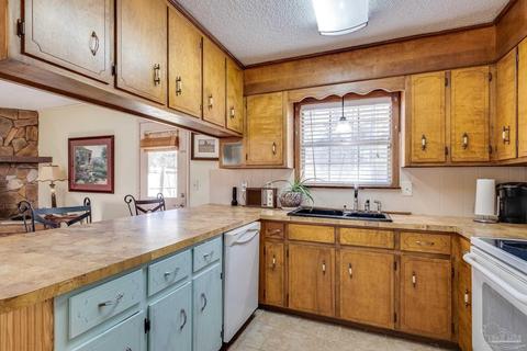 5799 Cactus Dr, Milton, FL 32583 photo 13