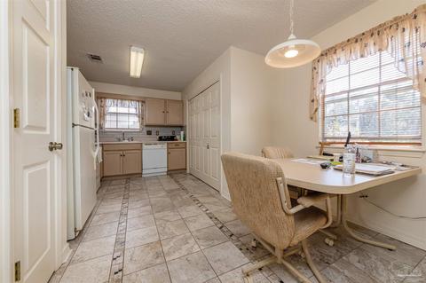5293 Overbrook Dr, Milton, FL 32570 photo 11