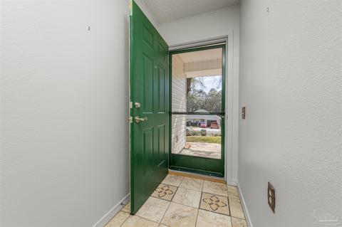 5293 Overbrook Dr, Milton, FL 32570 photo 6