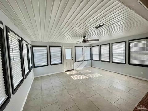 4850 Hyatt Ln, Pace, FL 32571 photo 16