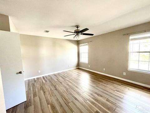4850 Hyatt Ln, Pace, FL 32571 photo 8