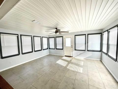4850 Hyatt Ln, Pace, FL 32571 photo 15
