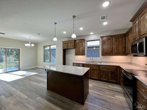 5330 Parkside Dr, Pace, FL 32571 photo 4