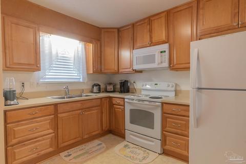 6537 Sinclair St, Milton, FL 32570 photo 4