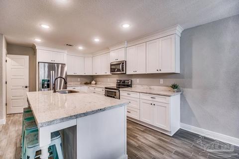 3184 Bonfire Dr, Milton, FL 32583 photo 6