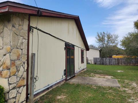 4270 E Sea Port Rd, Pace, FL 32571 photo 7