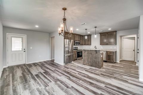 5695 Divot Ln, Milton, FL 32570 photo 8