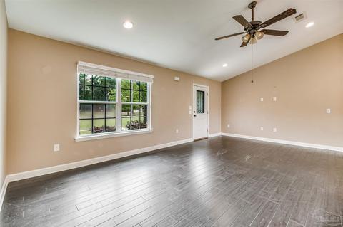 4661 Trinity Ln, Pace, FL 32571 photo 2